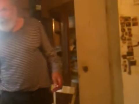 Still frame from ты какую группу уважаешь — a 28s clip marked up for dubbing